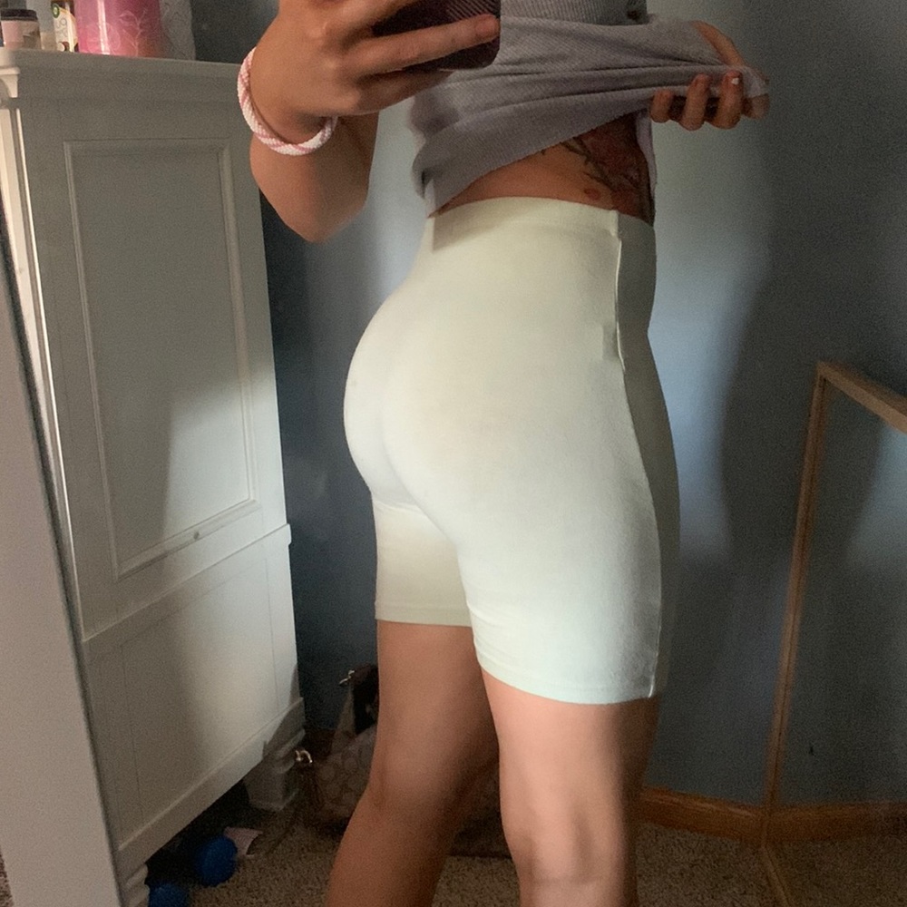 Brandy Melville shorts